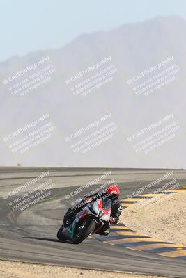 media/Jan-09-2025-Racers Edge (Thu) [[9e316ffd38]]/3-B Group/Session 4 (Turn 12 The Slide)/